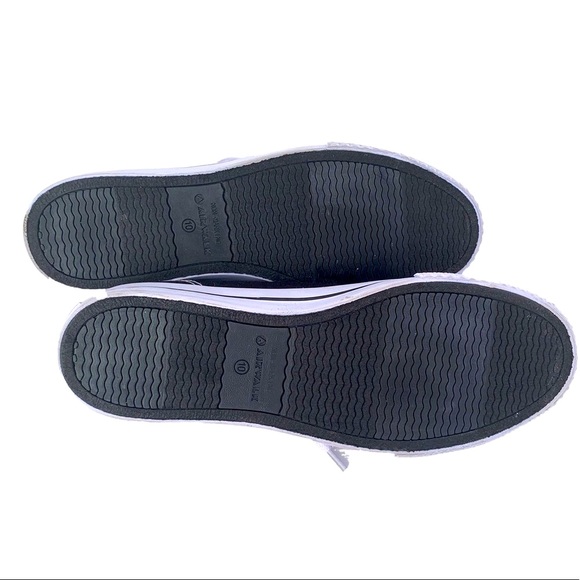 Airwalk Legacee Lace Up Canvas Kicks, NWOT - Picture 11 of 15